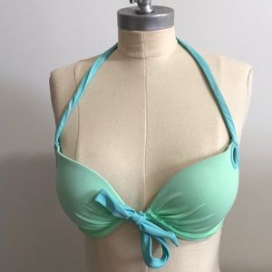 Victoria’s Secret Plunge Push-Up Bikini Top | Sea-foam Green 🏝️